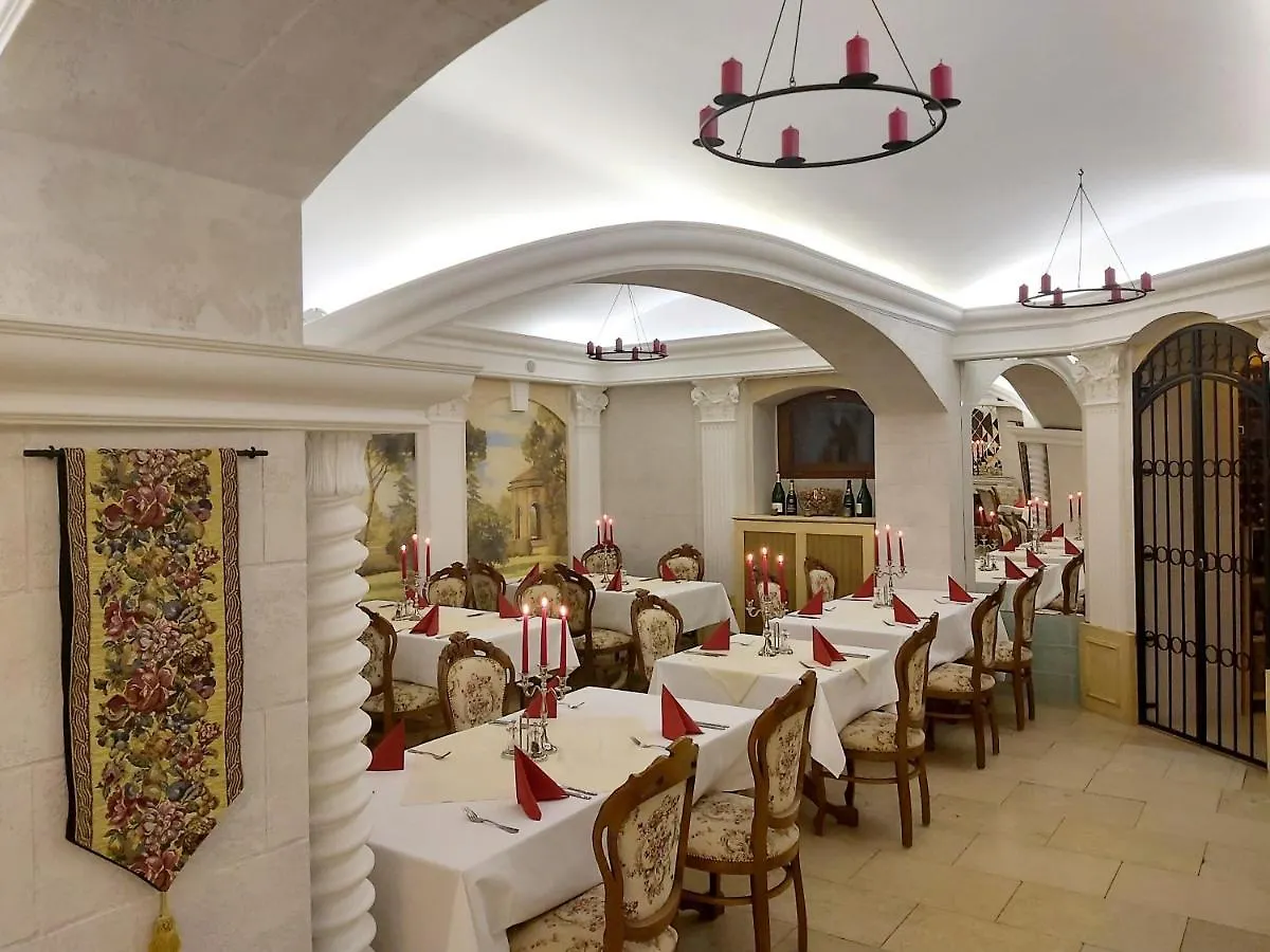 Hotel Villa Golf Cihelny Κάρλοβι Βάρι